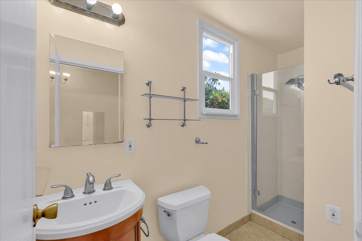 Detail Gallery Image 25 of 37 For 24622 Heather Ct, Hayward,  CA 94545 - 4 Beds | 3 Baths