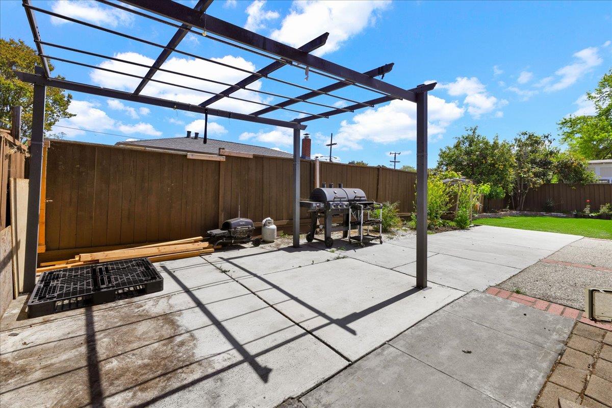 Detail Gallery Image 32 of 37 For 24622 Heather Ct, Hayward,  CA 94545 - 4 Beds | 3 Baths