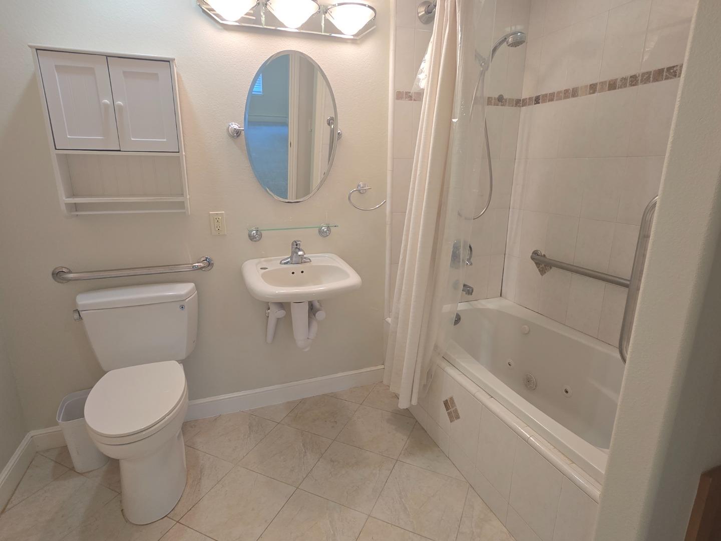 Detail Gallery Image 11 of 13 For 110 Portola #1,  El Granada,  CA 94018 - 2 Beds | 2 Baths