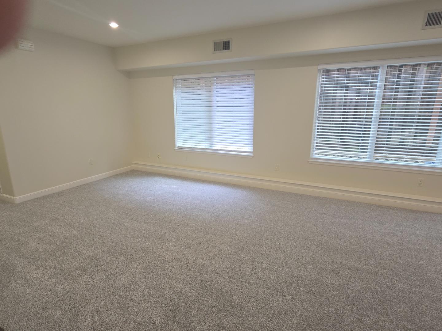 Detail Gallery Image 6 of 13 For 110 Portola #1,  El Granada,  CA 94018 - 2 Beds | 2 Baths