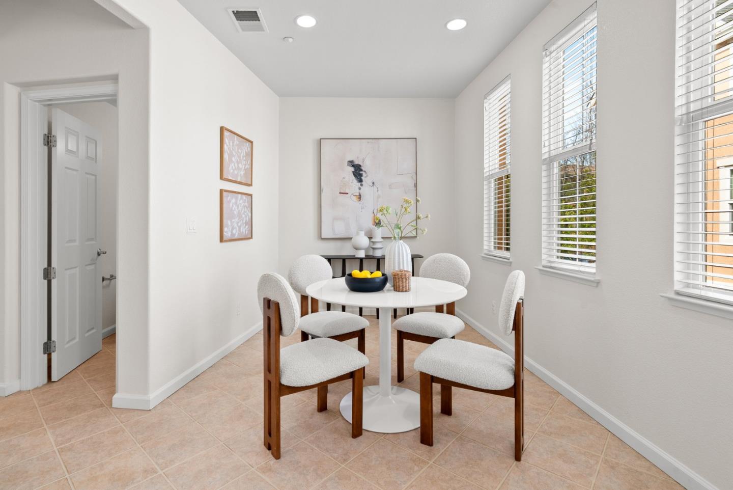 Detail Gallery Image 14 of 44 For 4362 Headen Way, Santa Clara,  CA 95054 - 3 Beds | 2/1 Baths