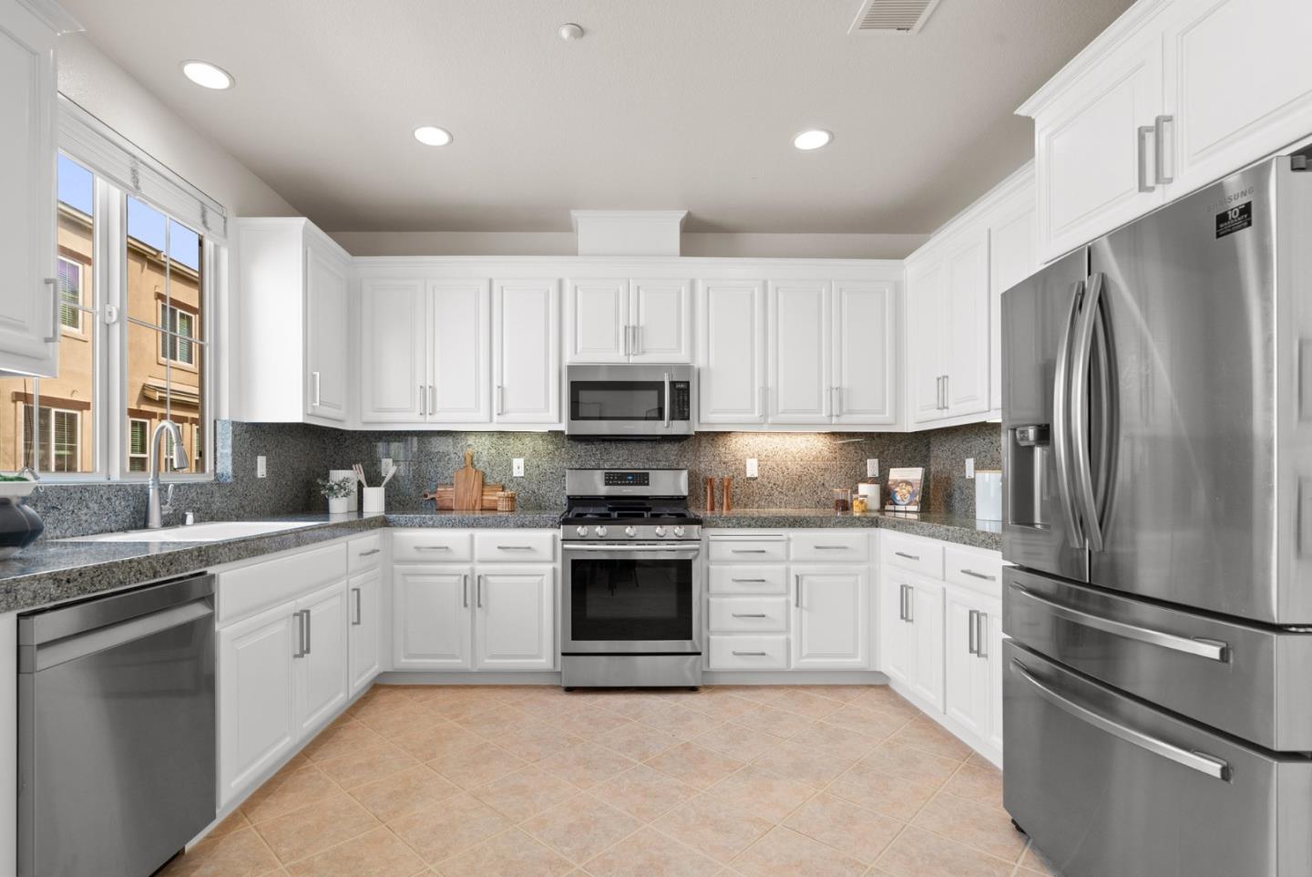 Detail Gallery Image 17 of 44 For 4362 Headen Way, Santa Clara,  CA 95054 - 3 Beds | 2/1 Baths