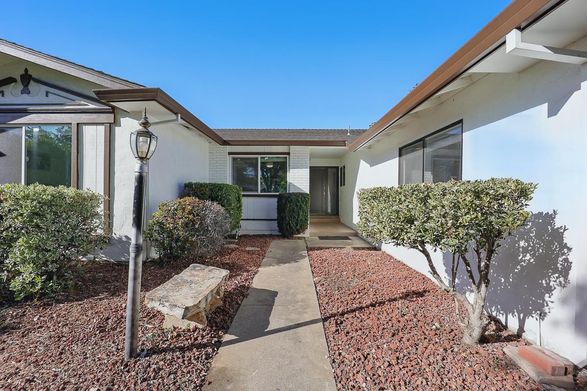 Detail Gallery Image 61 of 69 For 5011 Doyle Rd, San Jose,  CA 95129 - 5 Beds | 2 Baths