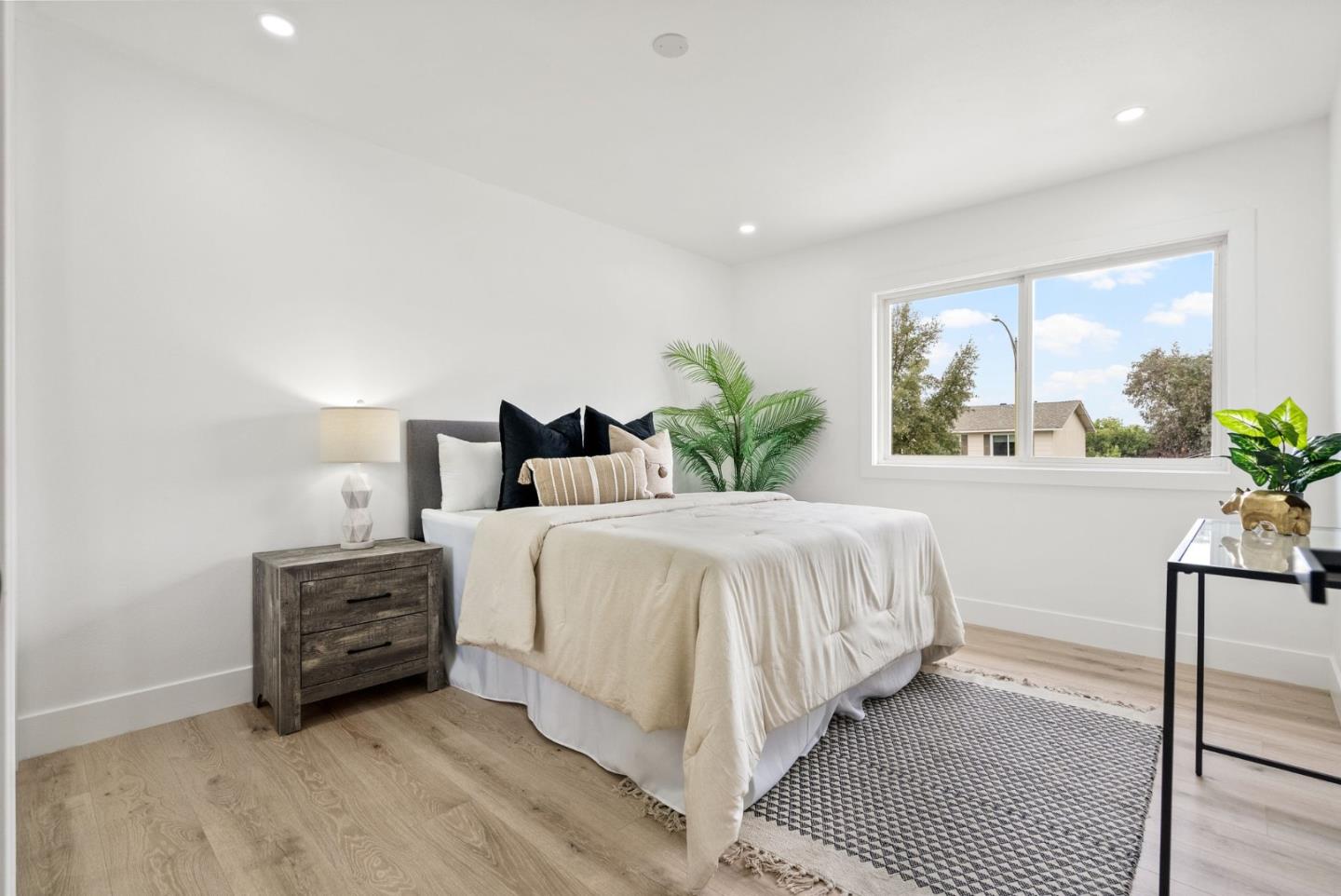 Detail Gallery Image 21 of 48 For 950 Marlinton Ct, San Jose,  CA 95120 - 4 Beds | 3 Baths
