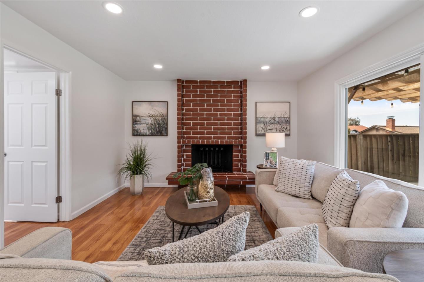 Detail Gallery Image 20 of 51 For 3653 Woodley Dr, San Jose,  CA 95148 - 5 Beds | 2/1 Baths