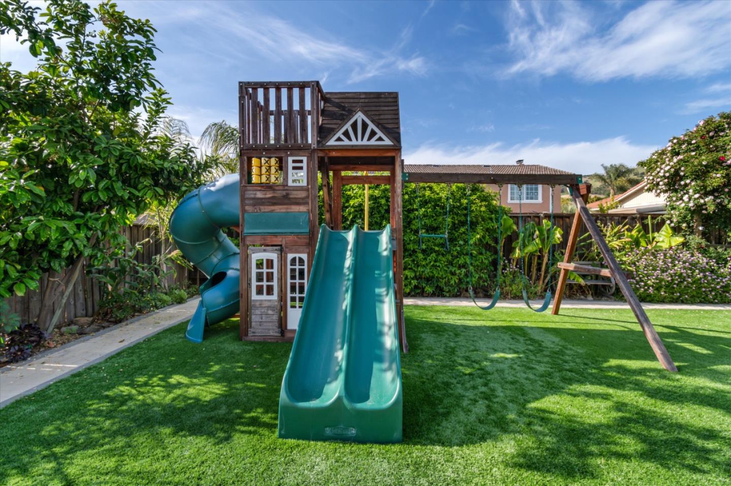 Detail Gallery Image 36 of 51 For 3653 Woodley Dr, San Jose,  CA 95148 - 5 Beds | 2/1 Baths