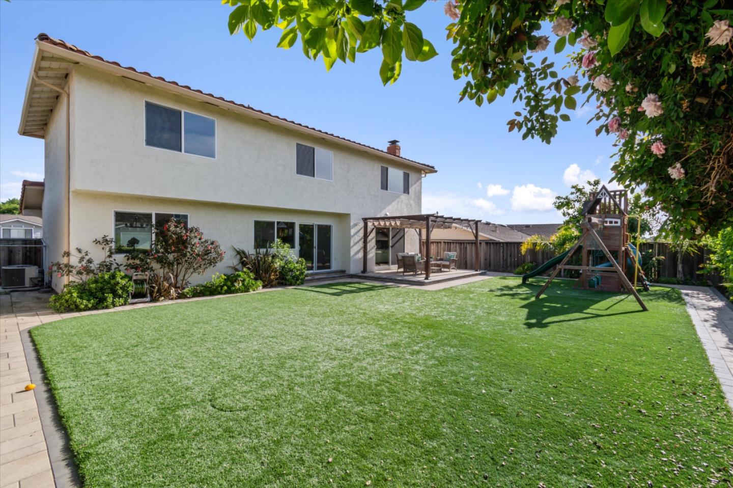 Detail Gallery Image 38 of 51 For 3653 Woodley Dr, San Jose,  CA 95148 - 5 Beds | 2/1 Baths