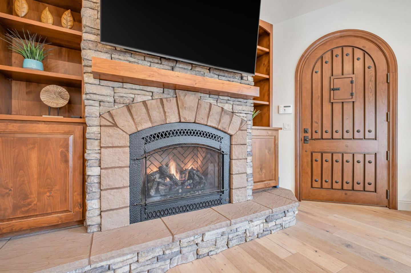 Detail Gallery Image 10 of 32 For 505 Cliff Dr, Aptos,  CA 95003 - 3 Beds | 2 Baths