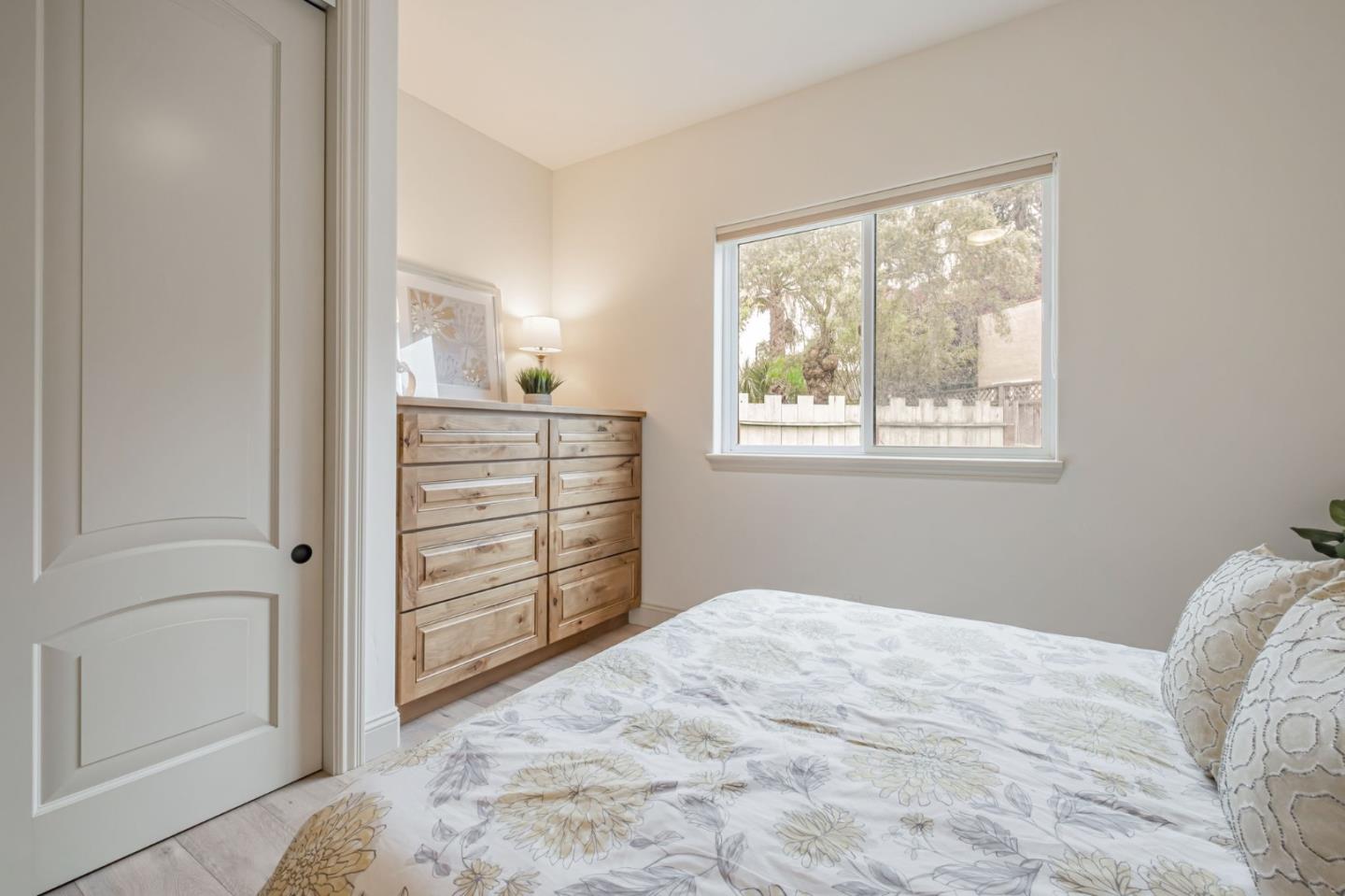 Detail Gallery Image 23 of 32 For 505 Cliff Dr, Aptos,  CA 95003 - 3 Beds | 2 Baths