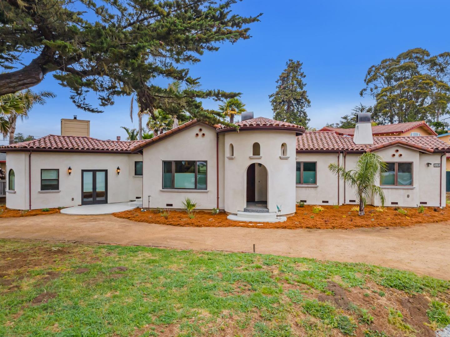 Detail Gallery Image 6 of 32 For 505 Cliff Dr, Aptos,  CA 95003 - 3 Beds | 2 Baths