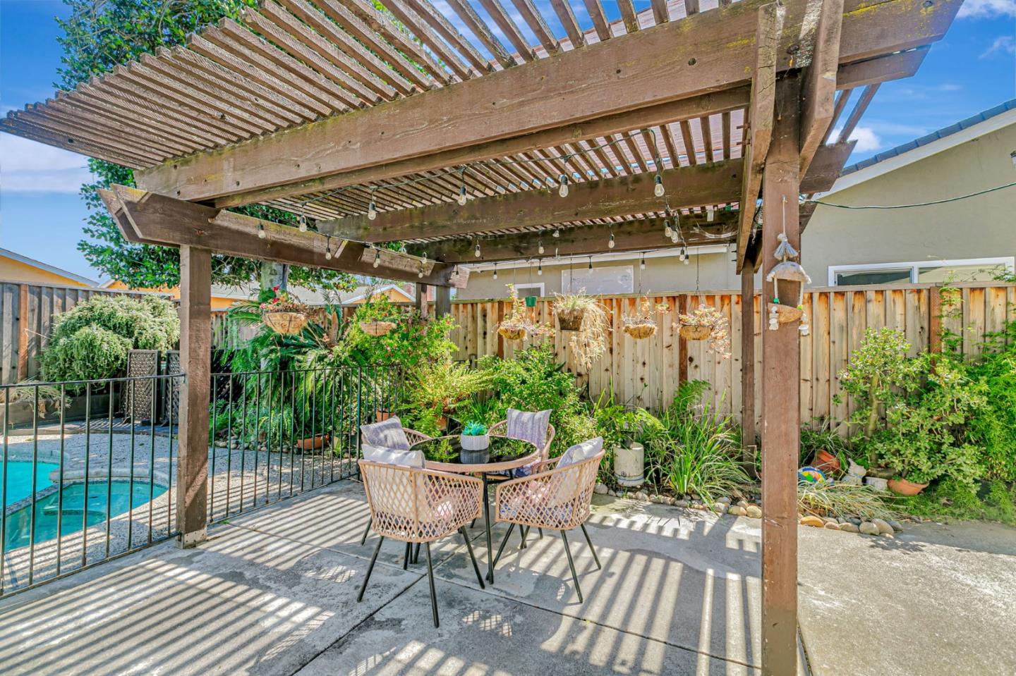 Detail Gallery Image 26 of 31 For 3072 Chippenham Dr, San Jose,  CA 95132 - 3 Beds | 2 Baths