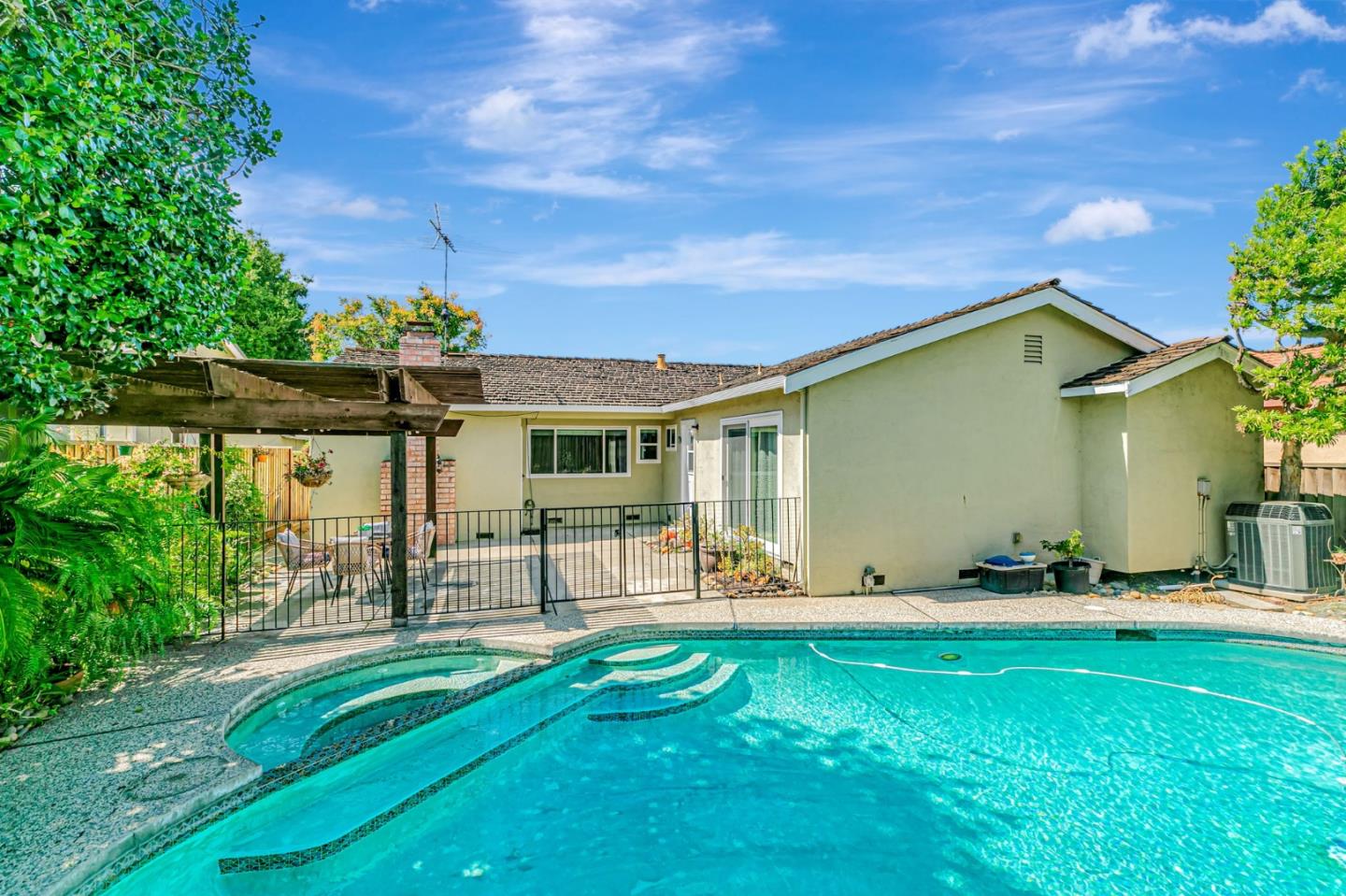 Detail Gallery Image 31 of 31 For 3072 Chippenham Dr, San Jose,  CA 95132 - 3 Beds | 2 Baths