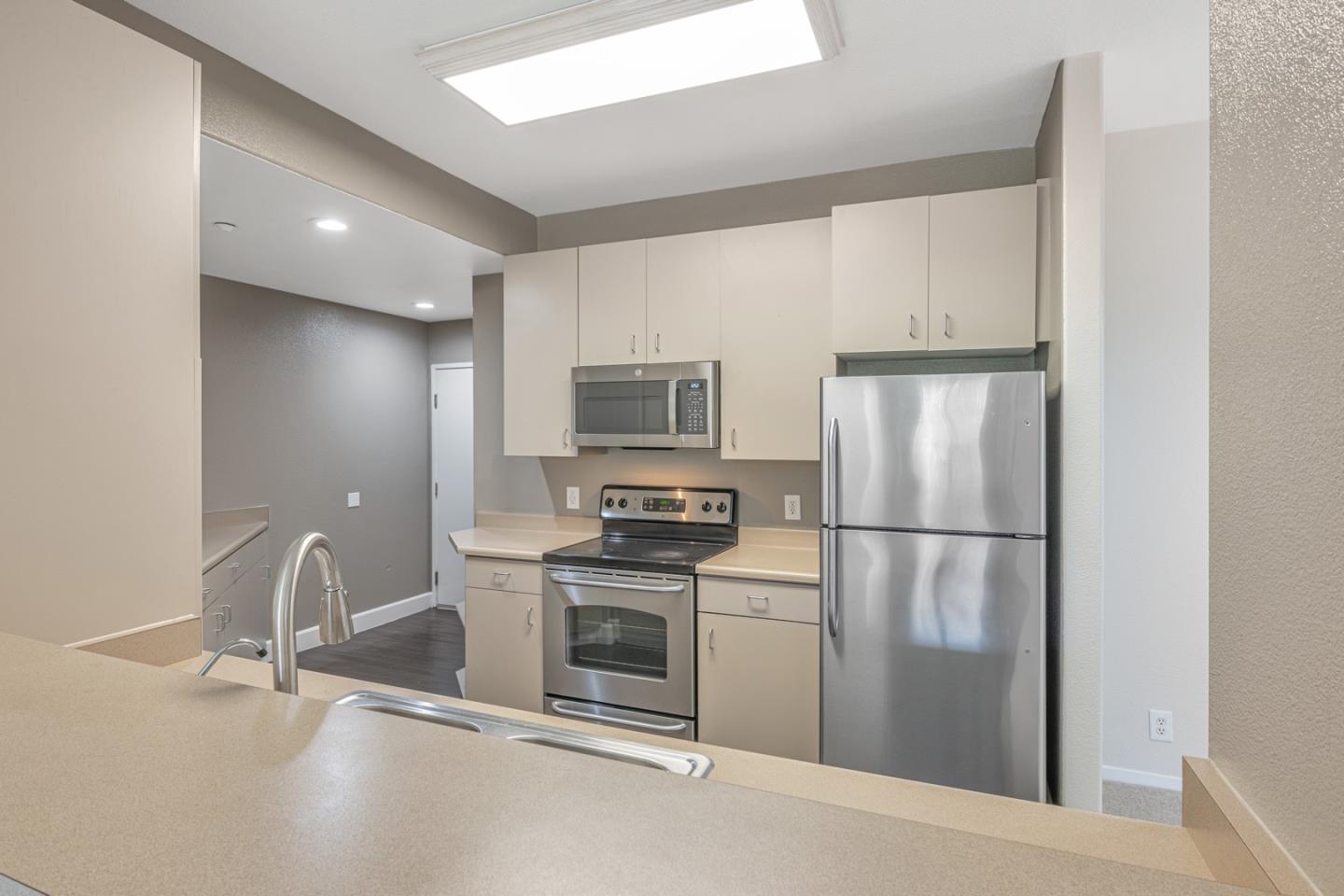 Detail Gallery Image 12 of 33 For 35511 Monterra Ter #101,  Union City,  CA 94587 - 2 Beds | 2 Baths