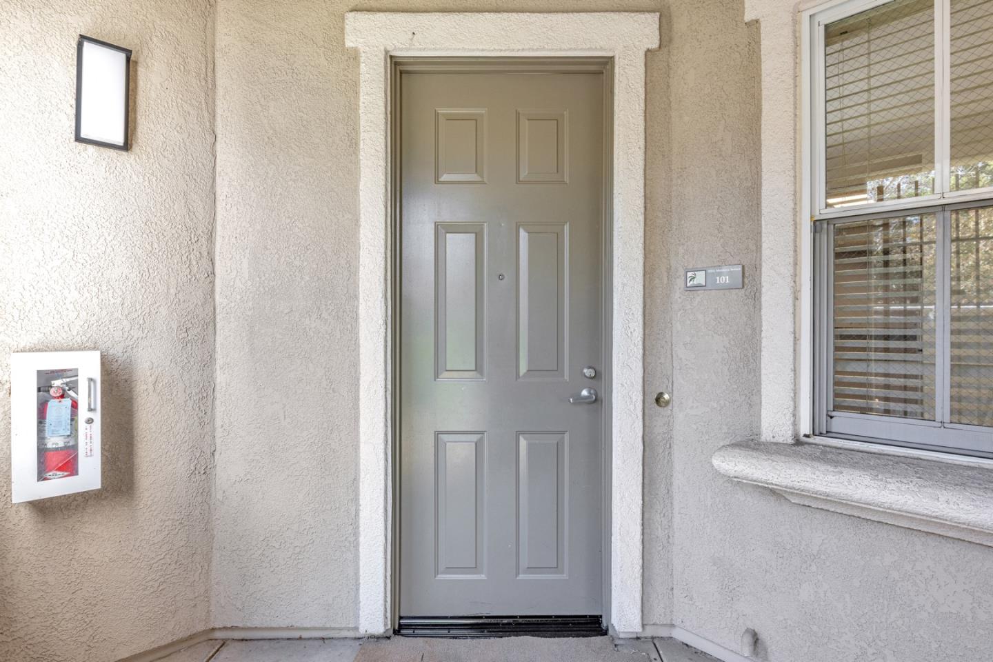 Detail Gallery Image 2 of 33 For 35511 Monterra Ter #101,  Union City,  CA 94587 - 2 Beds | 2 Baths