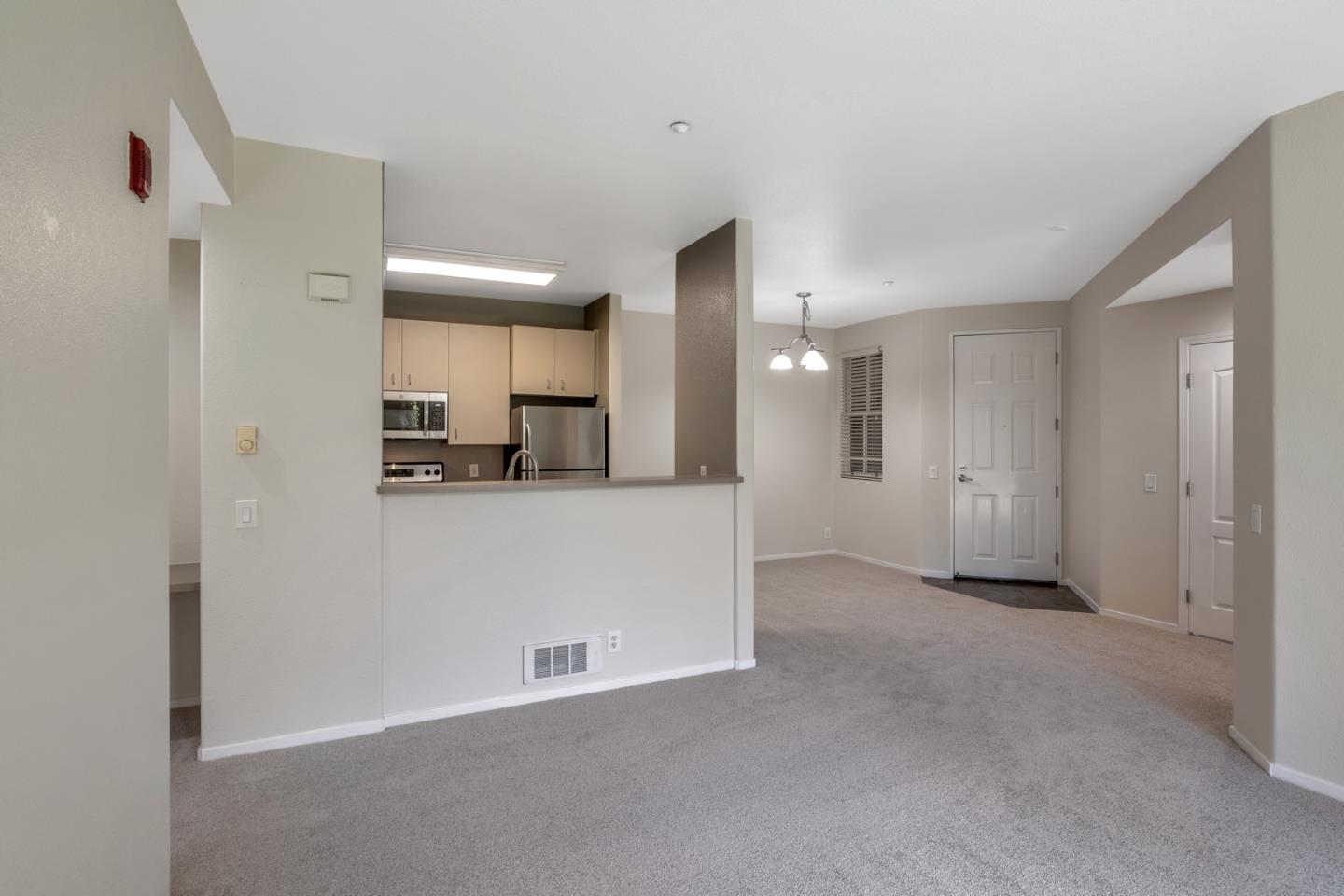 Detail Gallery Image 4 of 33 For 35511 Monterra Ter #101,  Union City,  CA 94587 - 2 Beds | 2 Baths