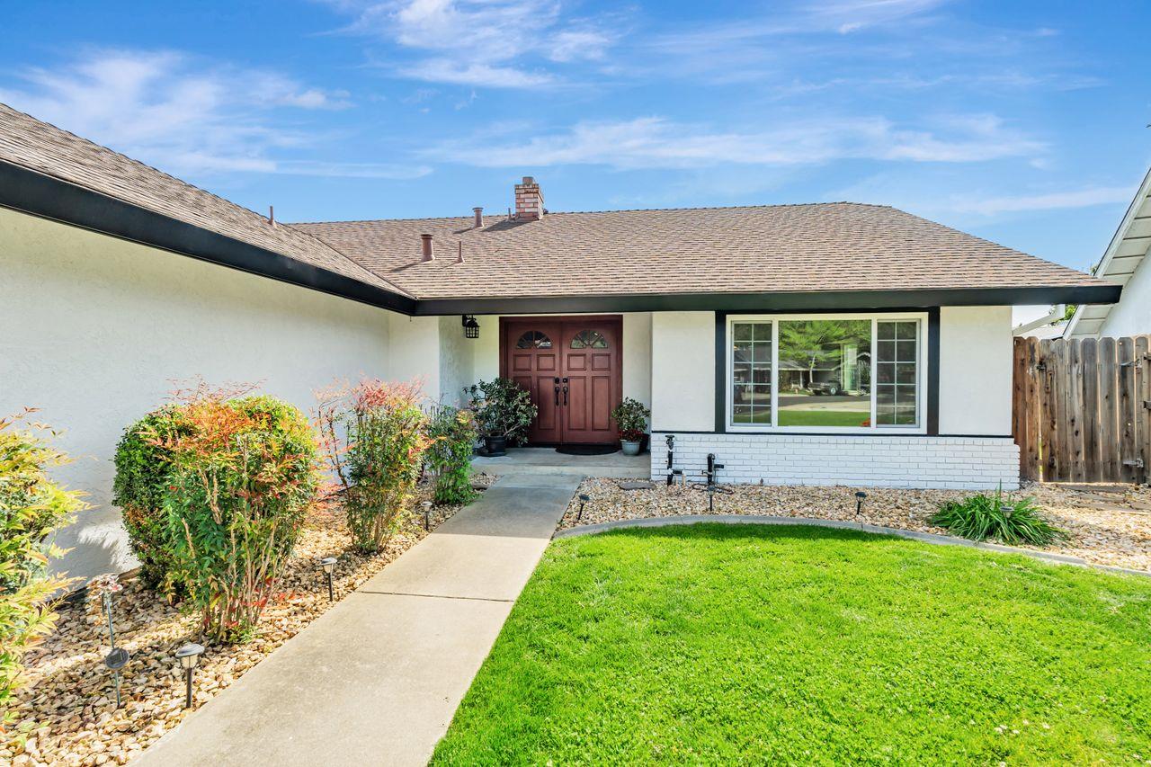 Detail Gallery Image 5 of 33 For 4105 Ogden Ct, Modesto,  CA 95356 - 3 Beds | 2 Baths