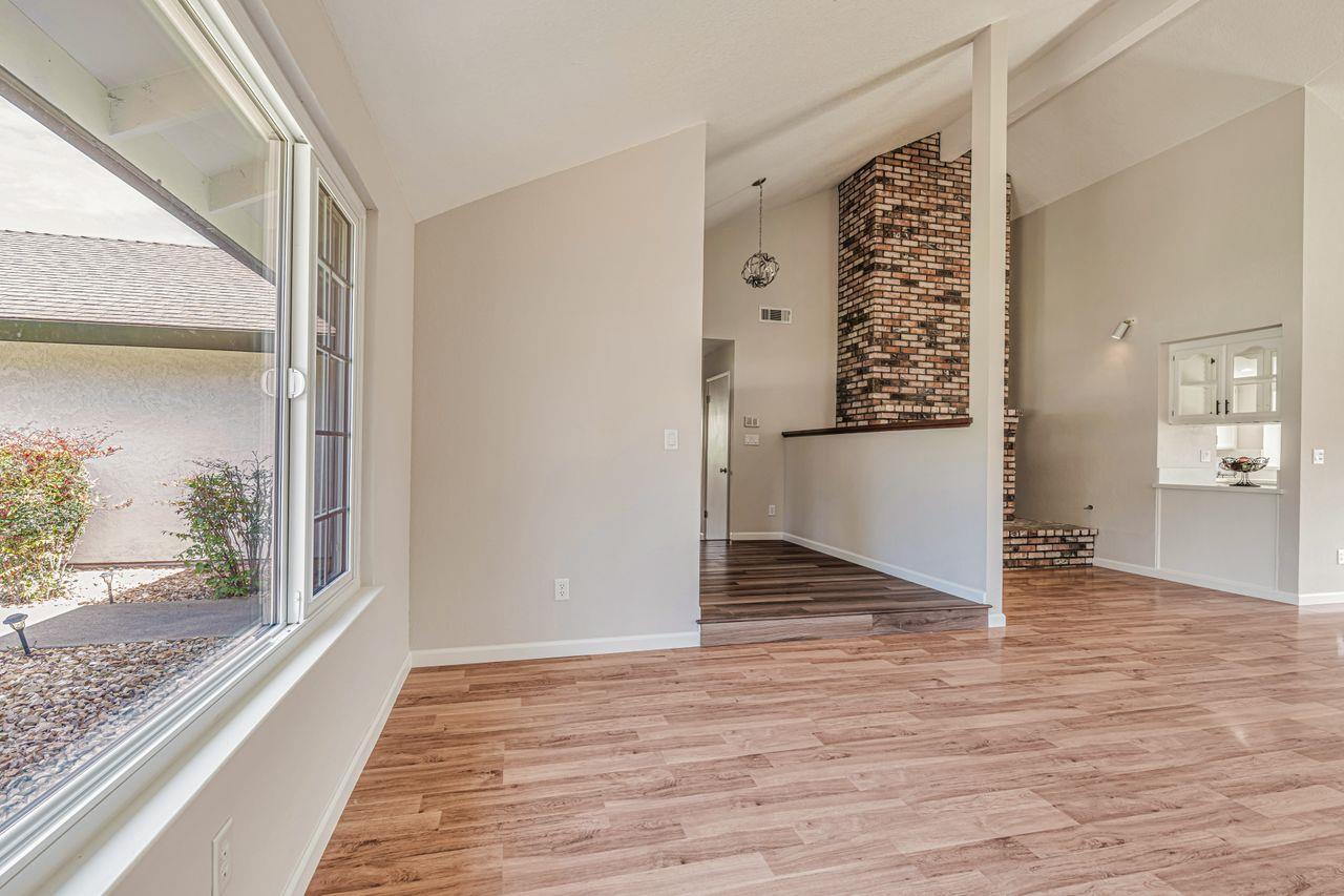 Detail Gallery Image 7 of 33 For 4105 Ogden Ct, Modesto,  CA 95356 - 3 Beds | 2 Baths