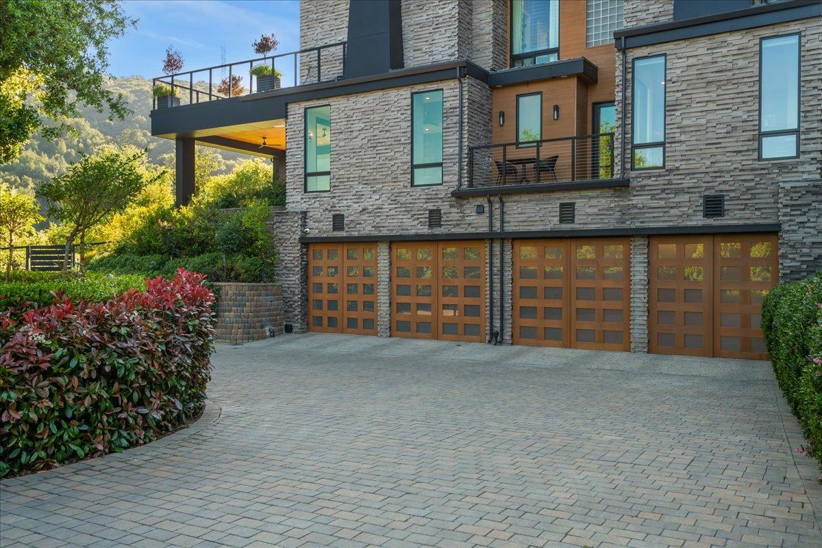 Detail Gallery Image 105 of 200 For 20078 Goetting Ct, Saratoga,  CA 95070 - 6 Beds | 7/4 Baths