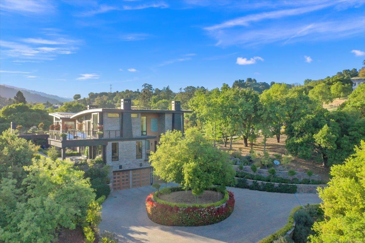 Detail Gallery Image 108 of 200 For 20078 Goetting Ct, Saratoga,  CA 95070 - 6 Beds | 7/4 Baths