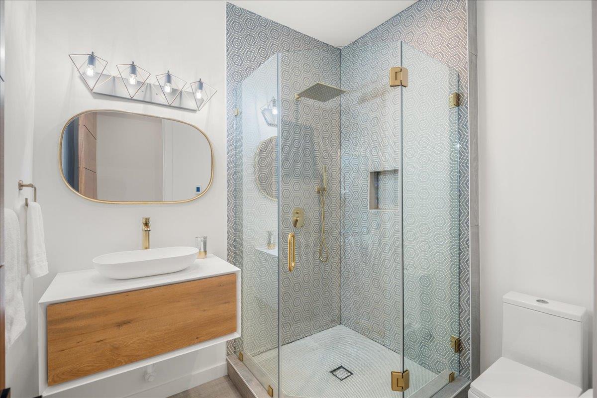 Detail Gallery Image 120 of 200 For 20078 Goetting Ct, Saratoga,  CA 95070 - 6 Beds | 7/4 Baths
