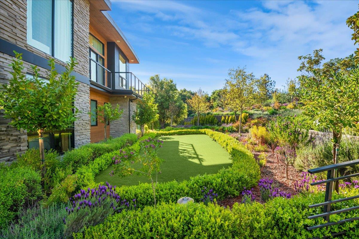 Detail Gallery Image 43 of 200 For 20078 Goetting Ct, Saratoga,  CA 95070 - 6 Beds | 7/4 Baths