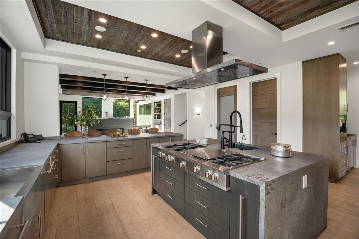 Detail Gallery Image 79 of 200 For 20078 Goetting Ct, Saratoga,  CA 95070 - 6 Beds | 7/4 Baths