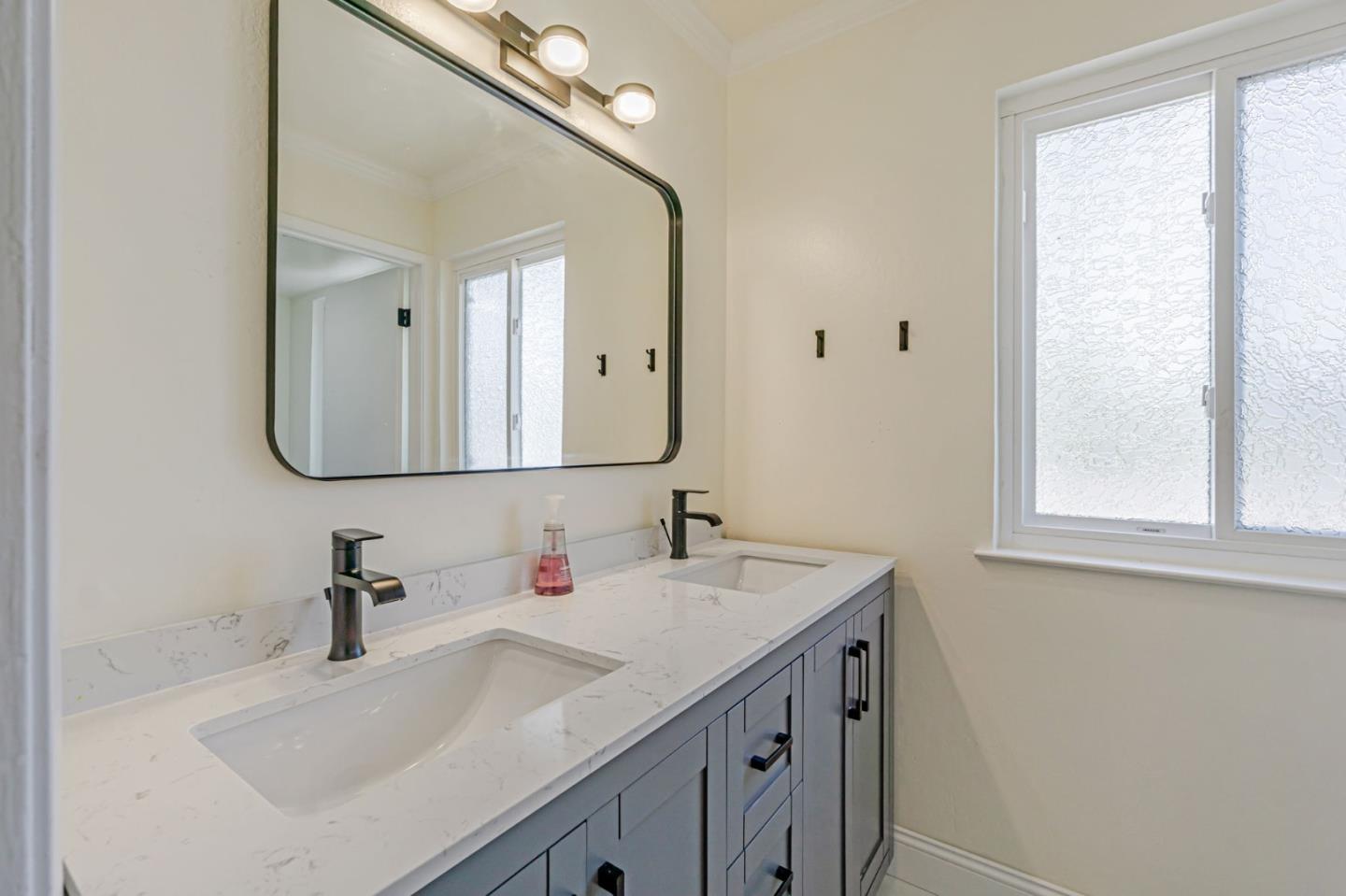 Detail Gallery Image 34 of 44 For 117 Sand Wedge Pl, Walnut Creek,  CA 94598 - 3 Beds | 2/1 Baths