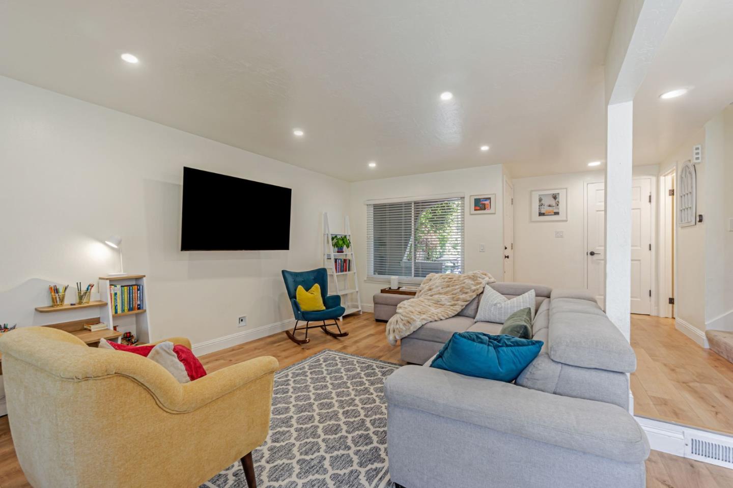 Detail Gallery Image 5 of 44 For 117 Sand Wedge Pl, Walnut Creek,  CA 94598 - 3 Beds | 2/1 Baths