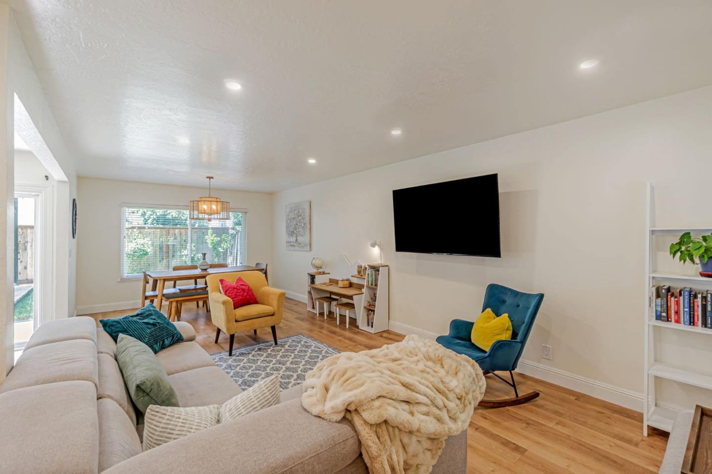 Detail Gallery Image 8 of 44 For 117 Sand Wedge Pl, Walnut Creek,  CA 94598 - 3 Beds | 2/1 Baths