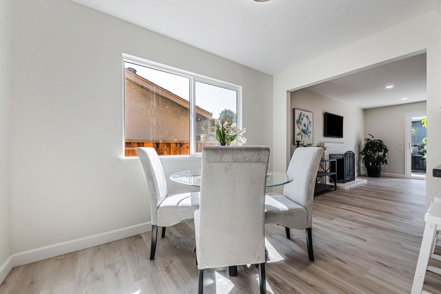 Detail Gallery Image 19 of 40 For 1289 Lassen Ave, Milpitas,  CA 95035 - 3 Beds | 2 Baths