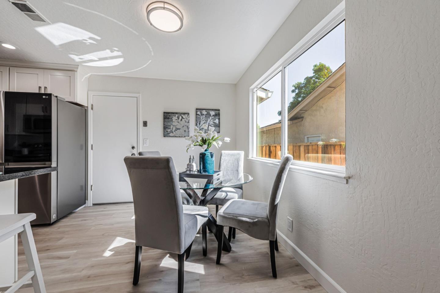 Detail Gallery Image 21 of 40 For 1289 Lassen Ave, Milpitas,  CA 95035 - 3 Beds | 2 Baths