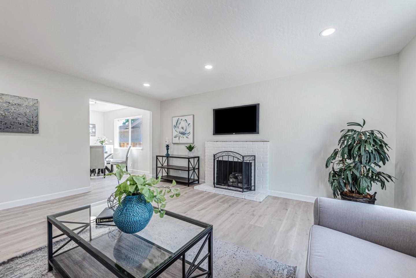 Detail Gallery Image 9 of 40 For 1289 Lassen Ave, Milpitas,  CA 95035 - 3 Beds | 2 Baths