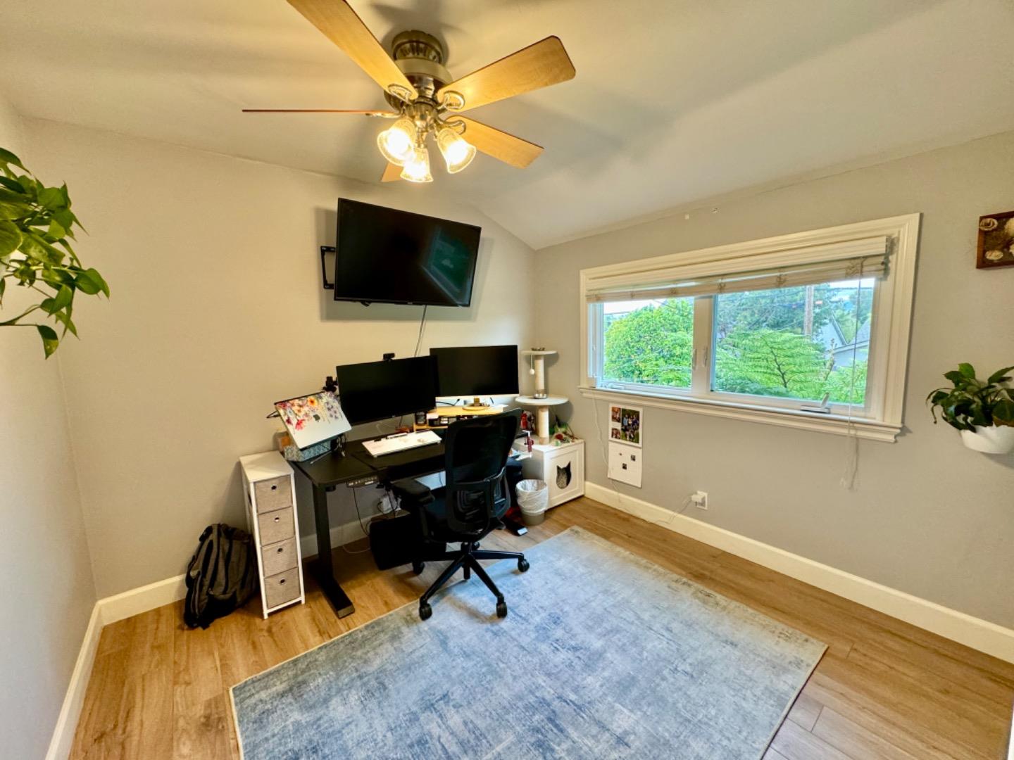 Detail Gallery Image 22 of 39 For 4670 Sherbourne Dr, San Jose,  CA 95124 - 4 Beds | 2/2 Baths