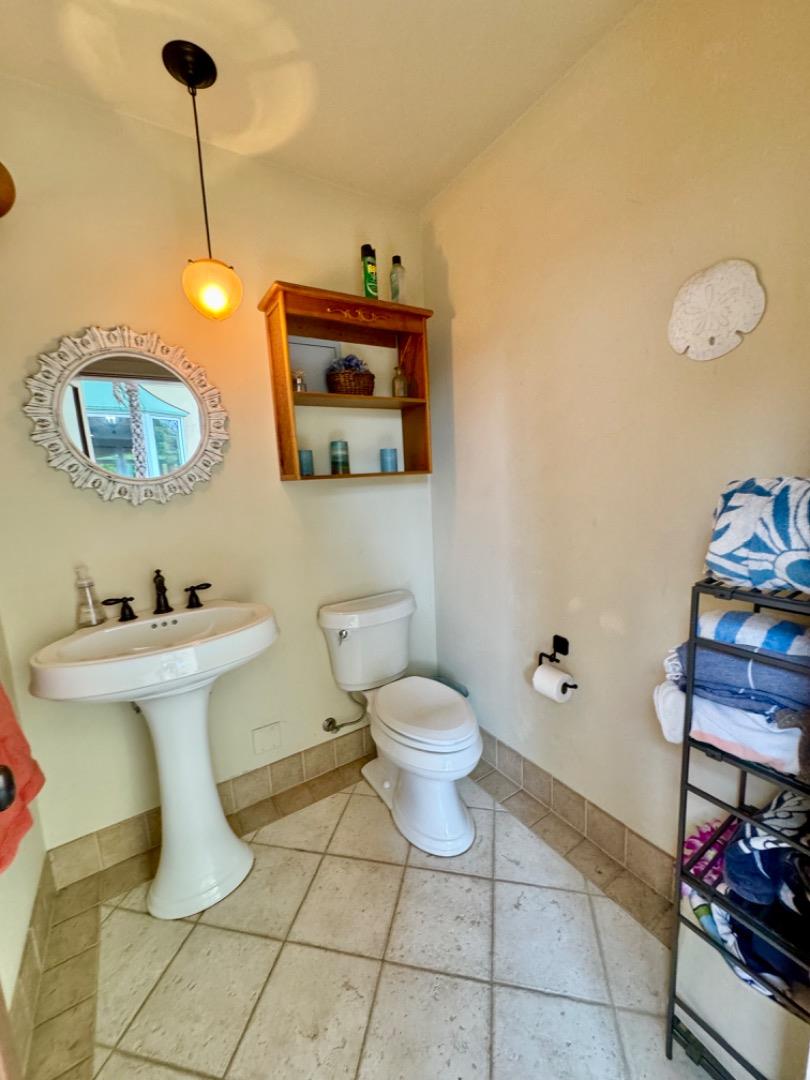 Detail Gallery Image 37 of 39 For 4670 Sherbourne Dr, San Jose,  CA 95124 - 4 Beds | 2/2 Baths