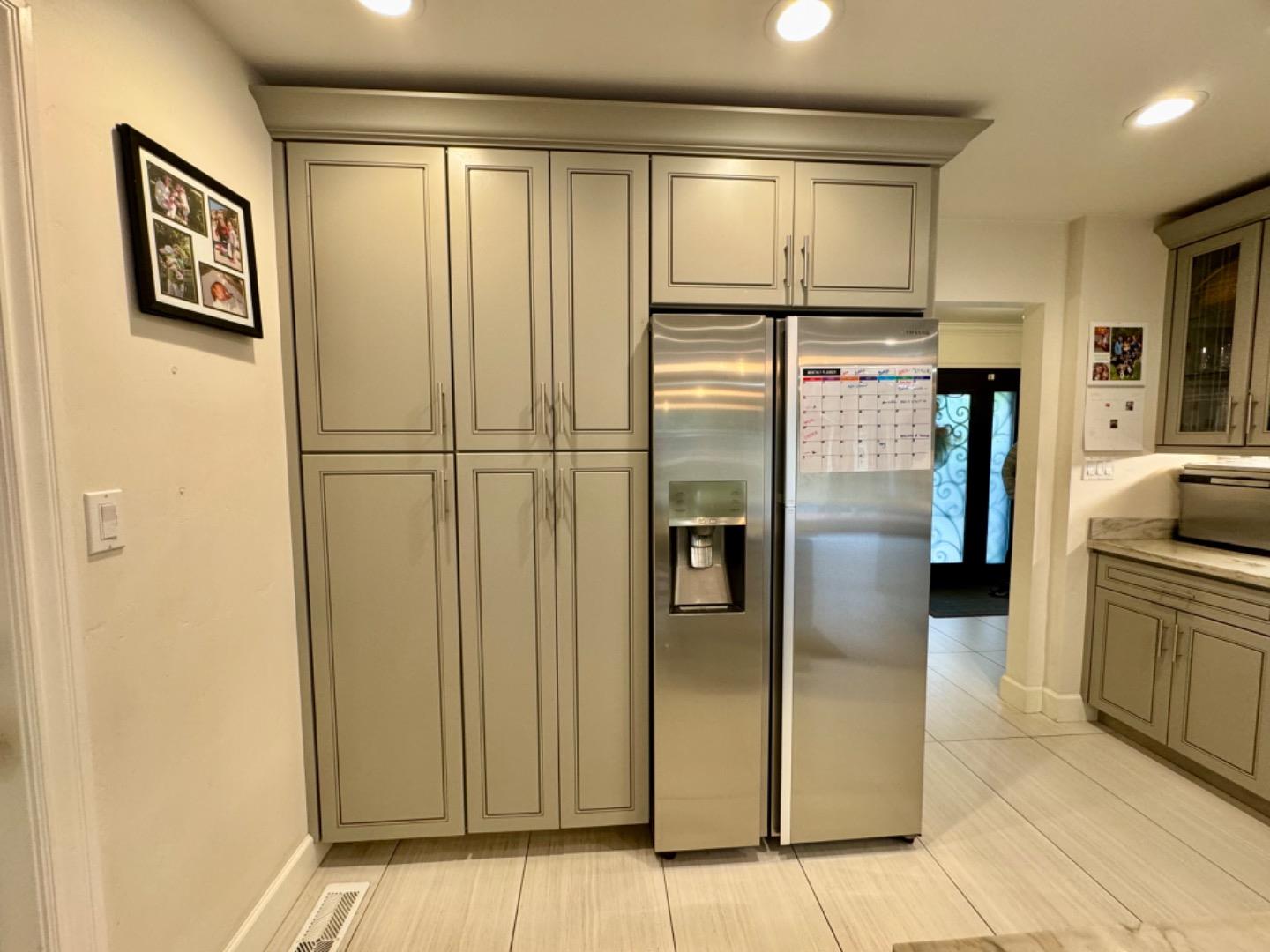 Detail Gallery Image 8 of 39 For 4670 Sherbourne Dr, San Jose,  CA 95124 - 4 Beds | 2/2 Baths