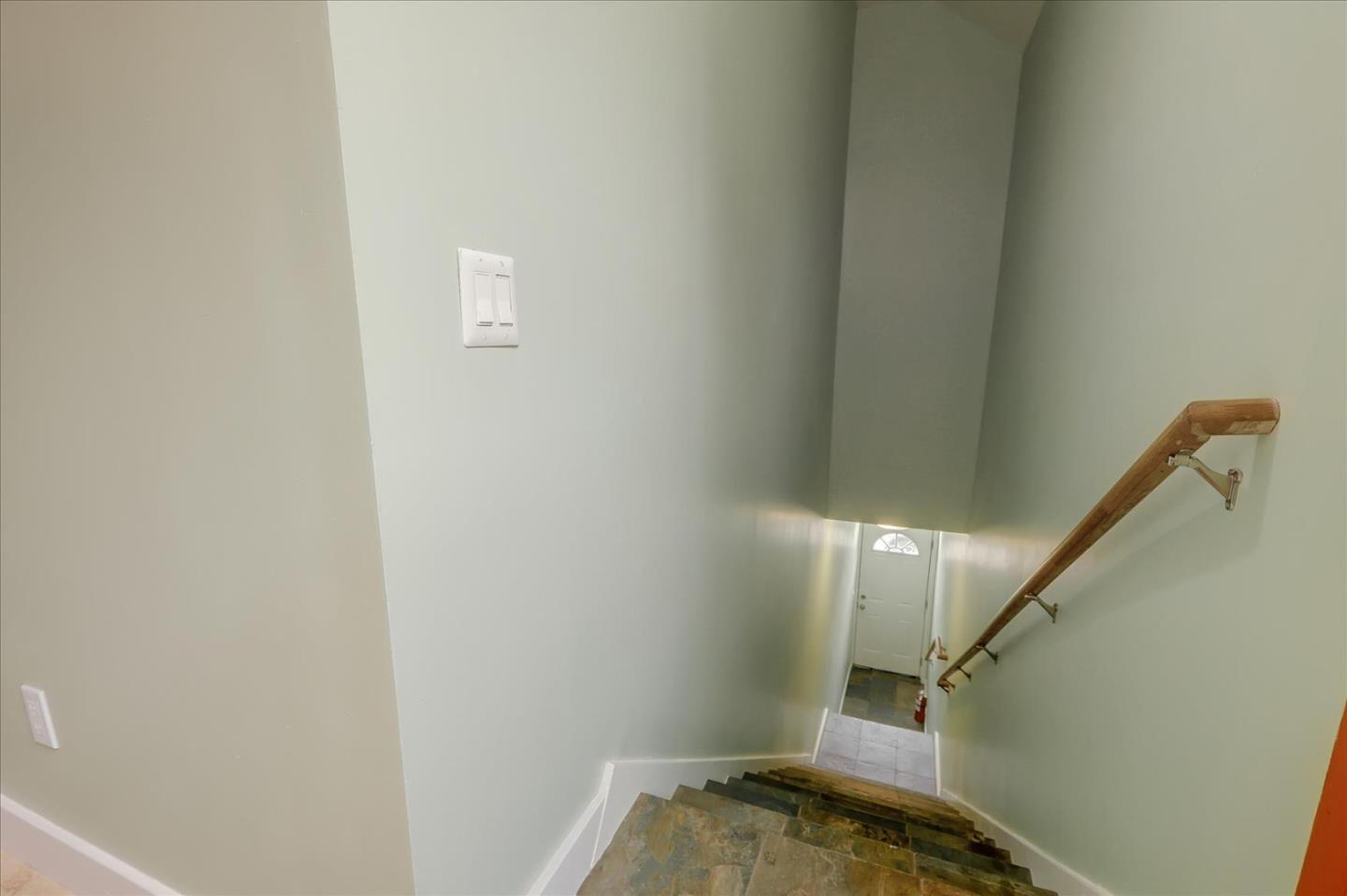 Detail Gallery Image 12 of 31 For 1547 Sherman St a,  Alameda,  CA 94501 - 4 Beds | 2 Baths