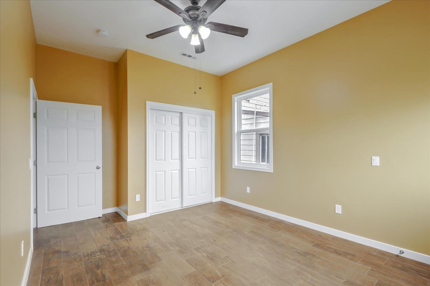 Detail Gallery Image 16 of 31 For 1547 Sherman St a,  Alameda,  CA 94501 - 4 Beds | 2 Baths