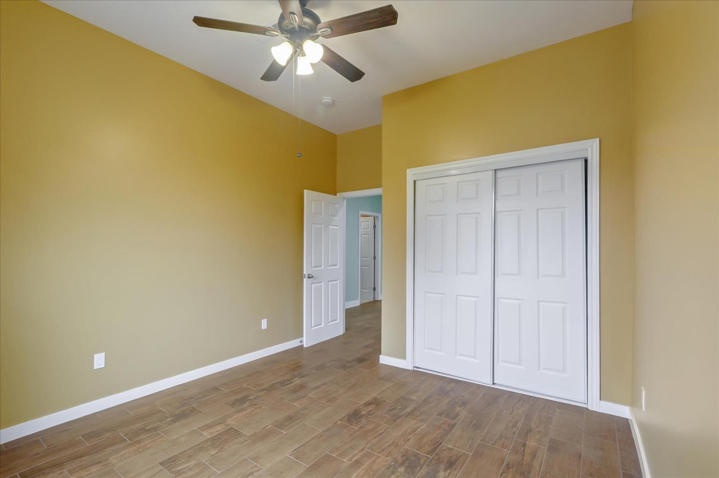 Detail Gallery Image 18 of 31 For 1547 Sherman St a,  Alameda,  CA 94501 - 4 Beds | 2 Baths