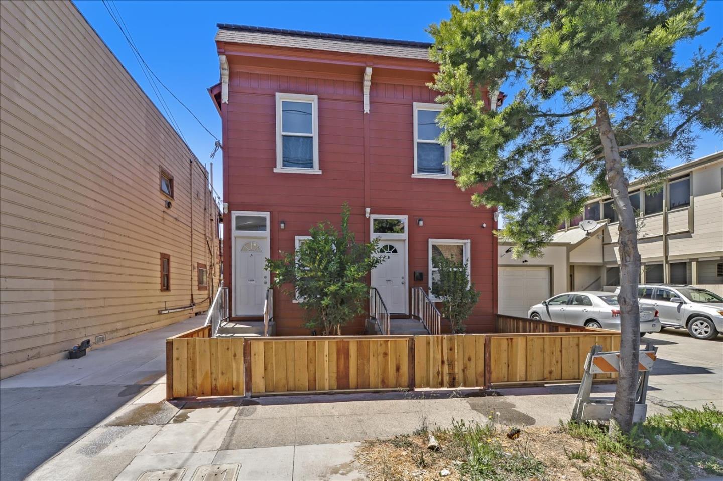 Detail Gallery Image 2 of 31 For 1547 Sherman St a,  Alameda,  CA 94501 - 4 Beds | 2 Baths