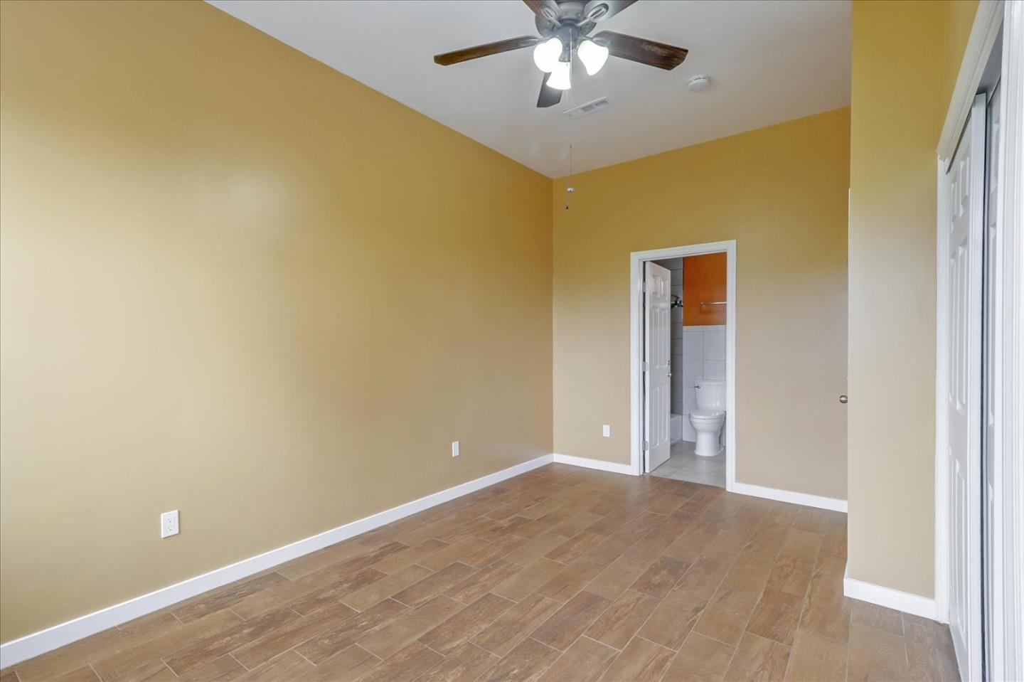 Detail Gallery Image 21 of 31 For 1547 Sherman St a,  Alameda,  CA 94501 - 4 Beds | 2 Baths
