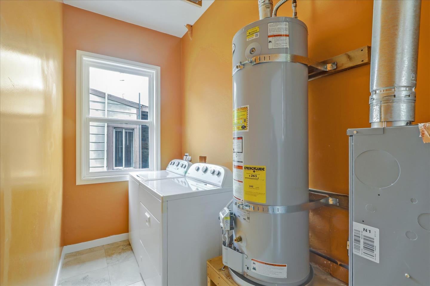Detail Gallery Image 27 of 31 For 1547 Sherman St a,  Alameda,  CA 94501 - 4 Beds | 2 Baths