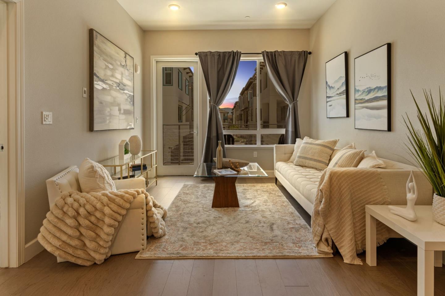 Detail Gallery Image 1 of 23 For 3027 Manuel St #2,  San Jose,  CA 95136 - 2 Beds | 1/1 Baths