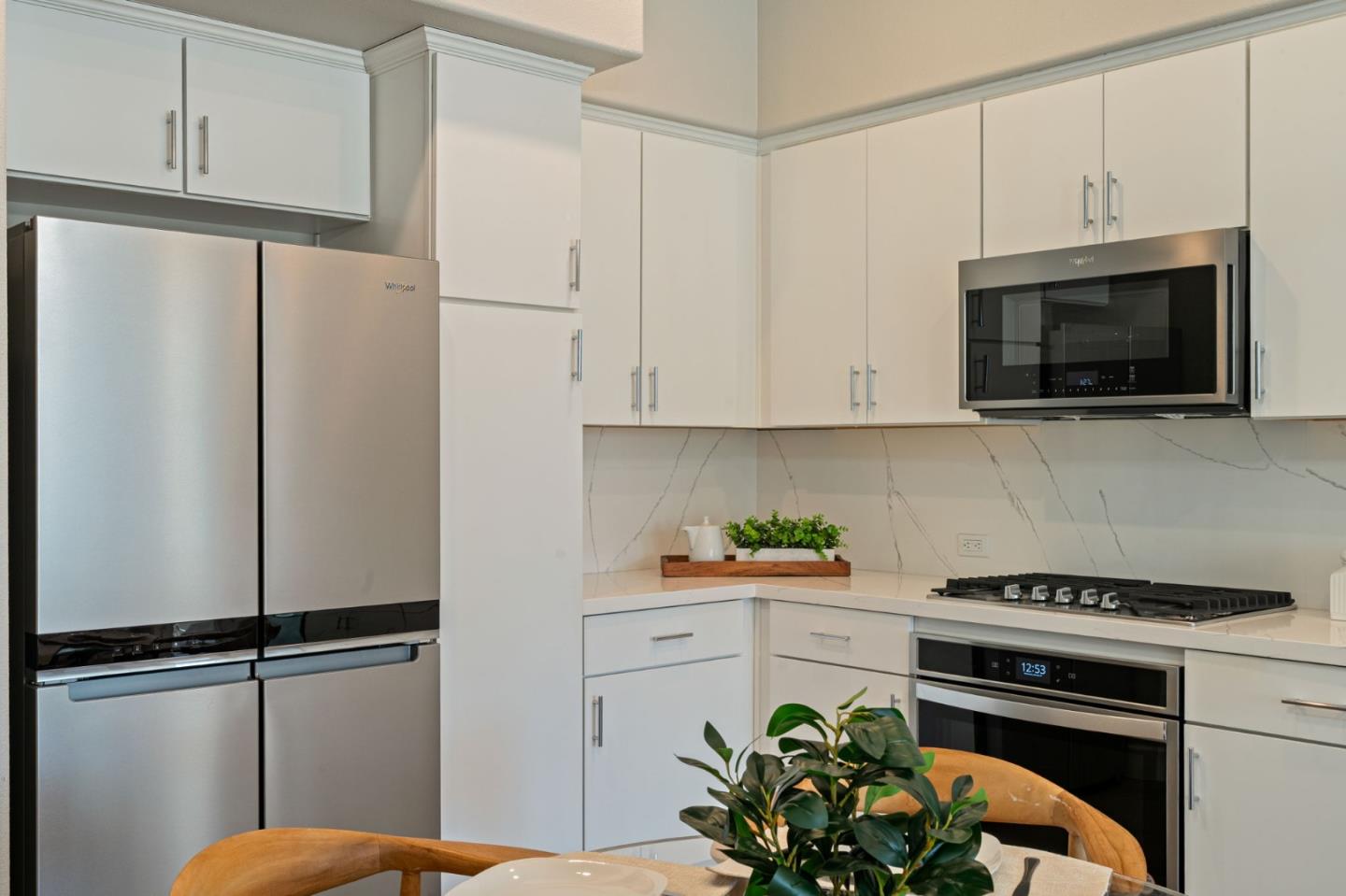 Detail Gallery Image 10 of 23 For 3027 Manuel St #2,  San Jose,  CA 95136 - 2 Beds | 1/1 Baths