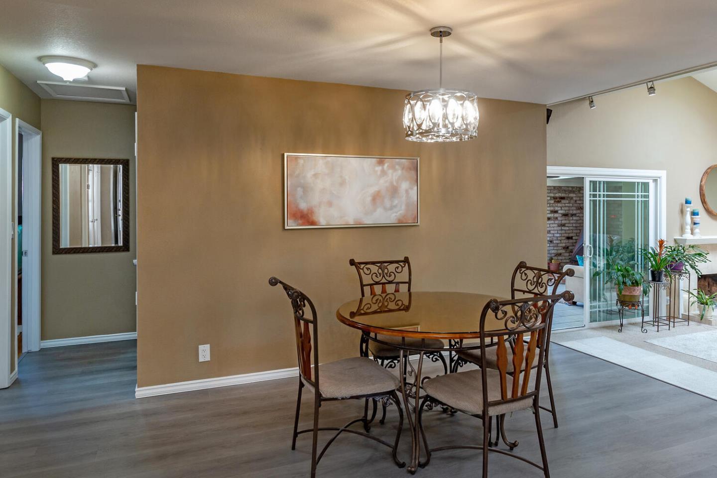 Detail Gallery Image 12 of 25 For 1011 Rawlings Dr, San Jose,  CA 95136 - 3 Beds | 2 Baths