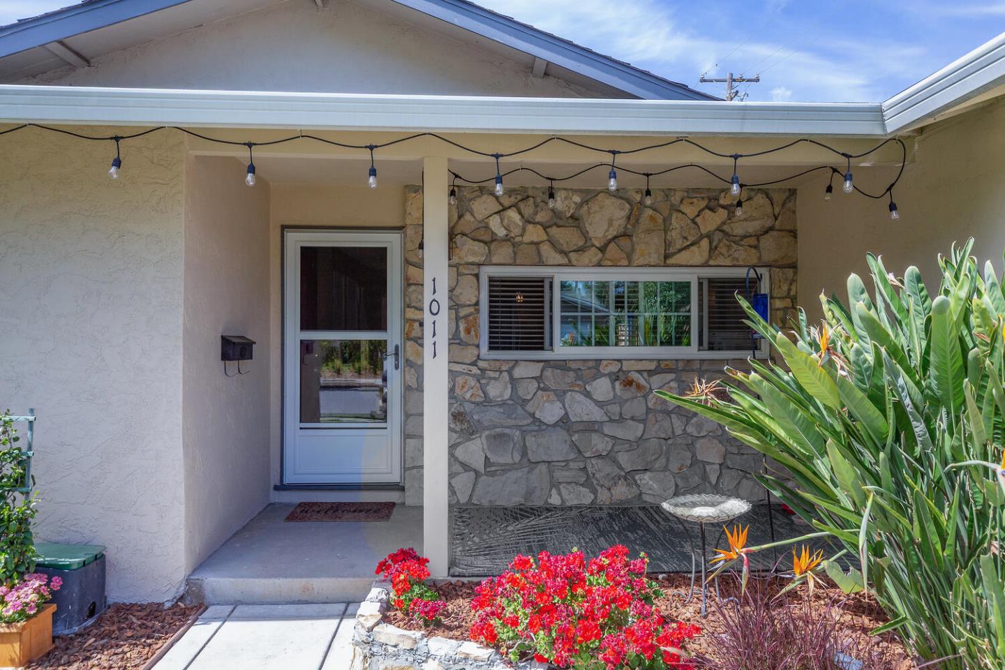 Detail Gallery Image 4 of 25 For 1011 Rawlings Dr, San Jose,  CA 95136 - 3 Beds | 2 Baths