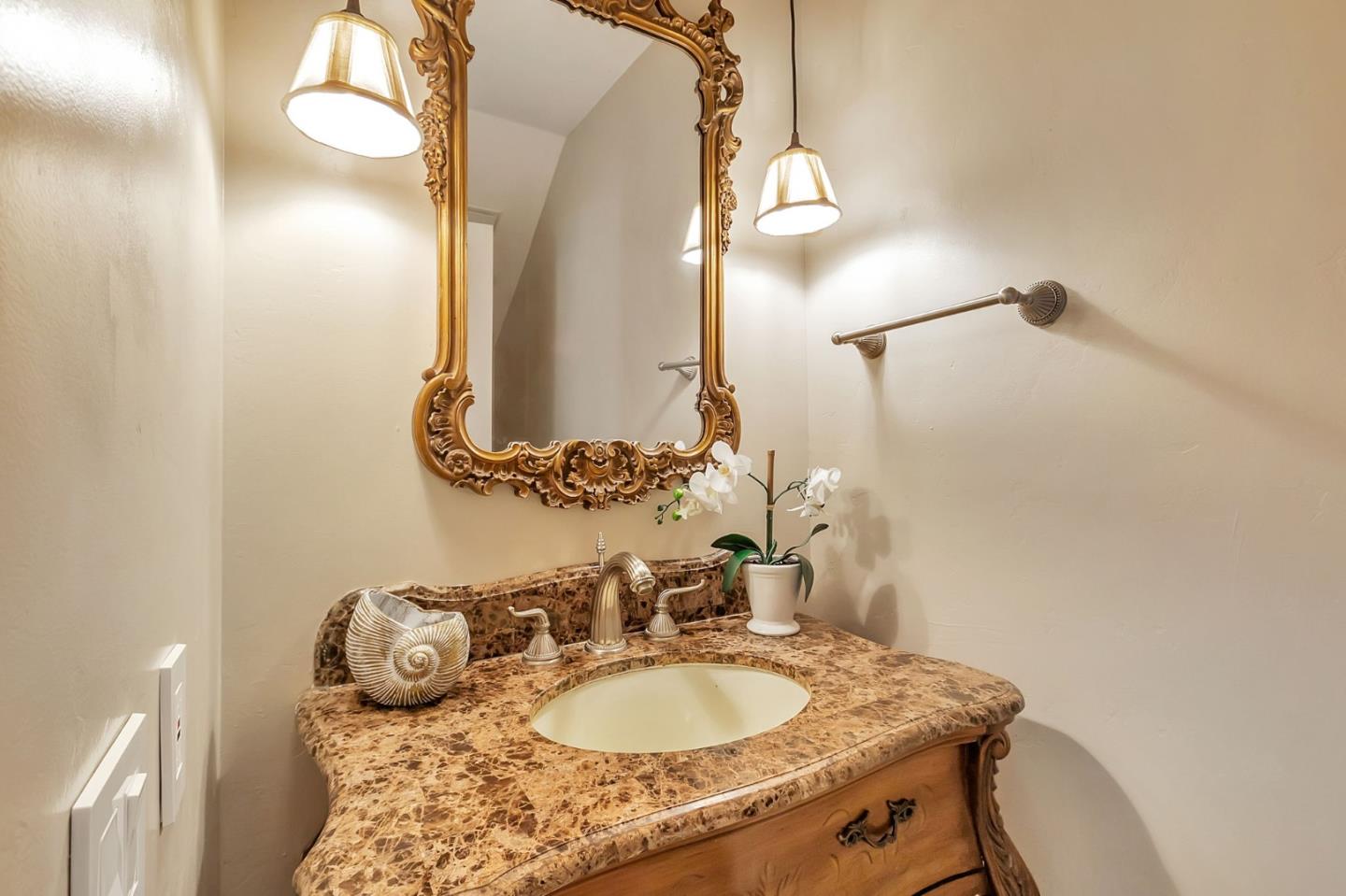 Detail Gallery Image 32 of 45 For 492 W Sunnyoaks Ave #B,  Campbell,  CA 95008 - 3 Beds | 2/1 Baths