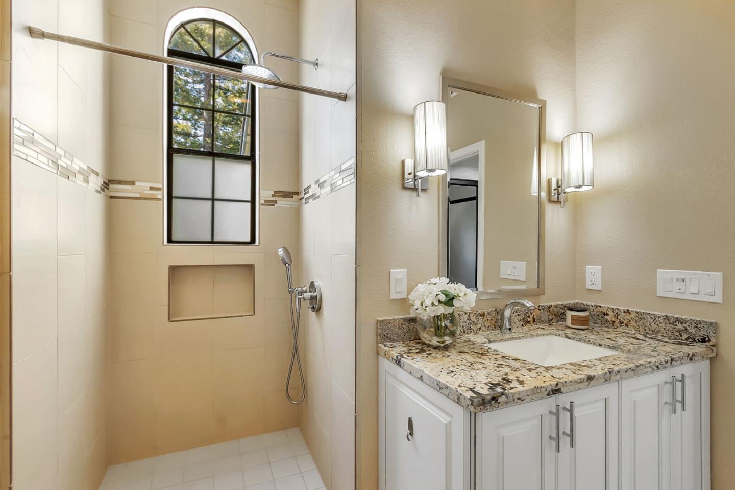 Detail Gallery Image 35 of 45 For 492 W Sunnyoaks Ave #B,  Campbell,  CA 95008 - 3 Beds | 2/1 Baths