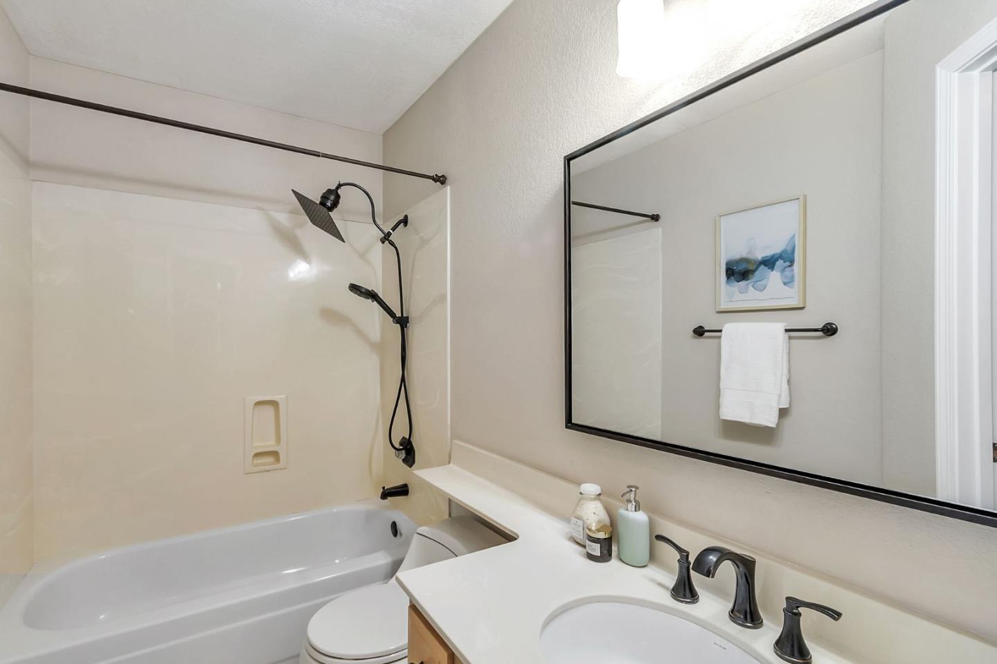 Detail Gallery Image 36 of 45 For 492 W Sunnyoaks Ave #B,  Campbell,  CA 95008 - 3 Beds | 2/1 Baths