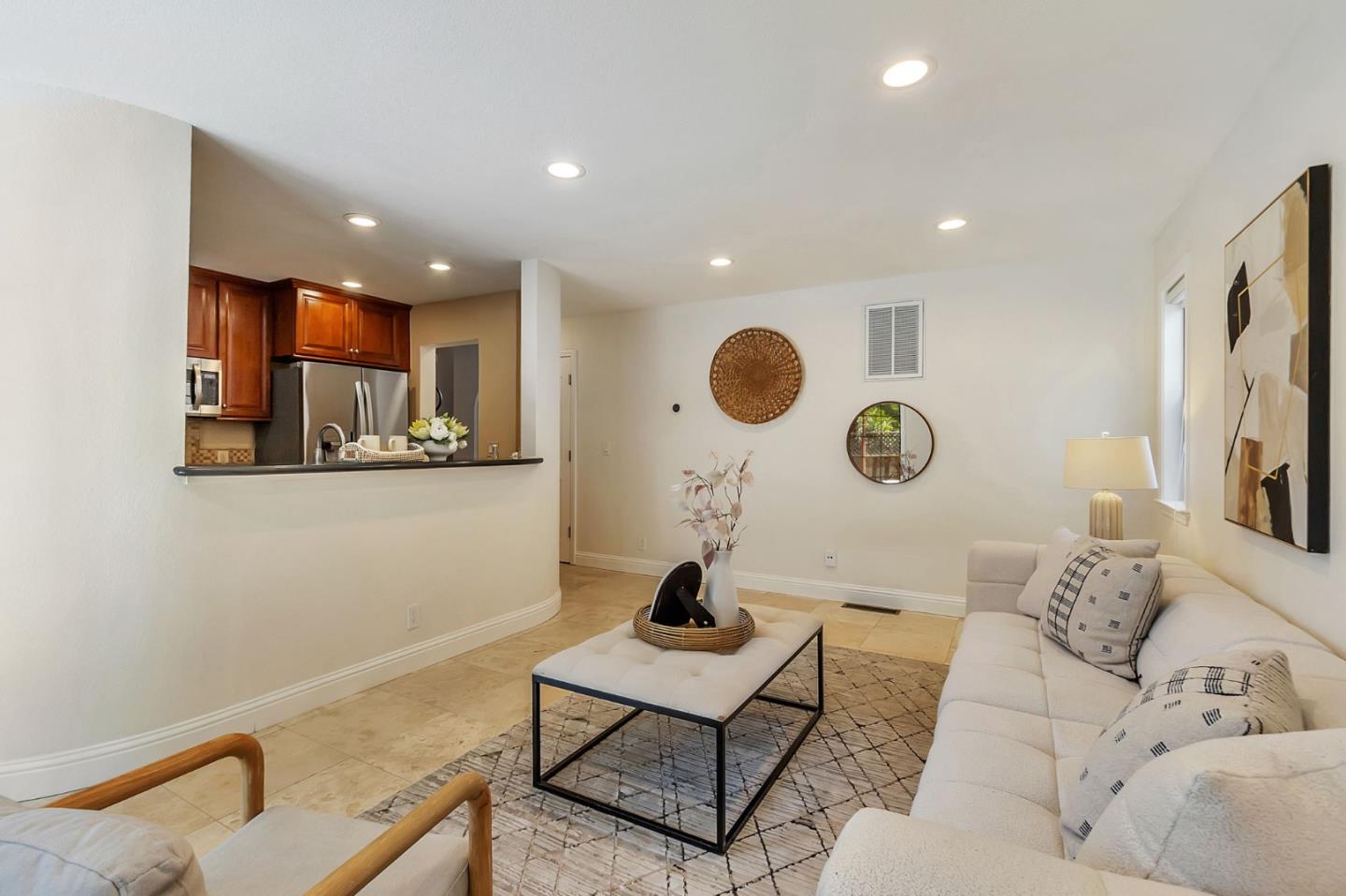 Detail Gallery Image 9 of 45 For 492 W Sunnyoaks Ave #B,  Campbell,  CA 95008 - 3 Beds | 2/1 Baths