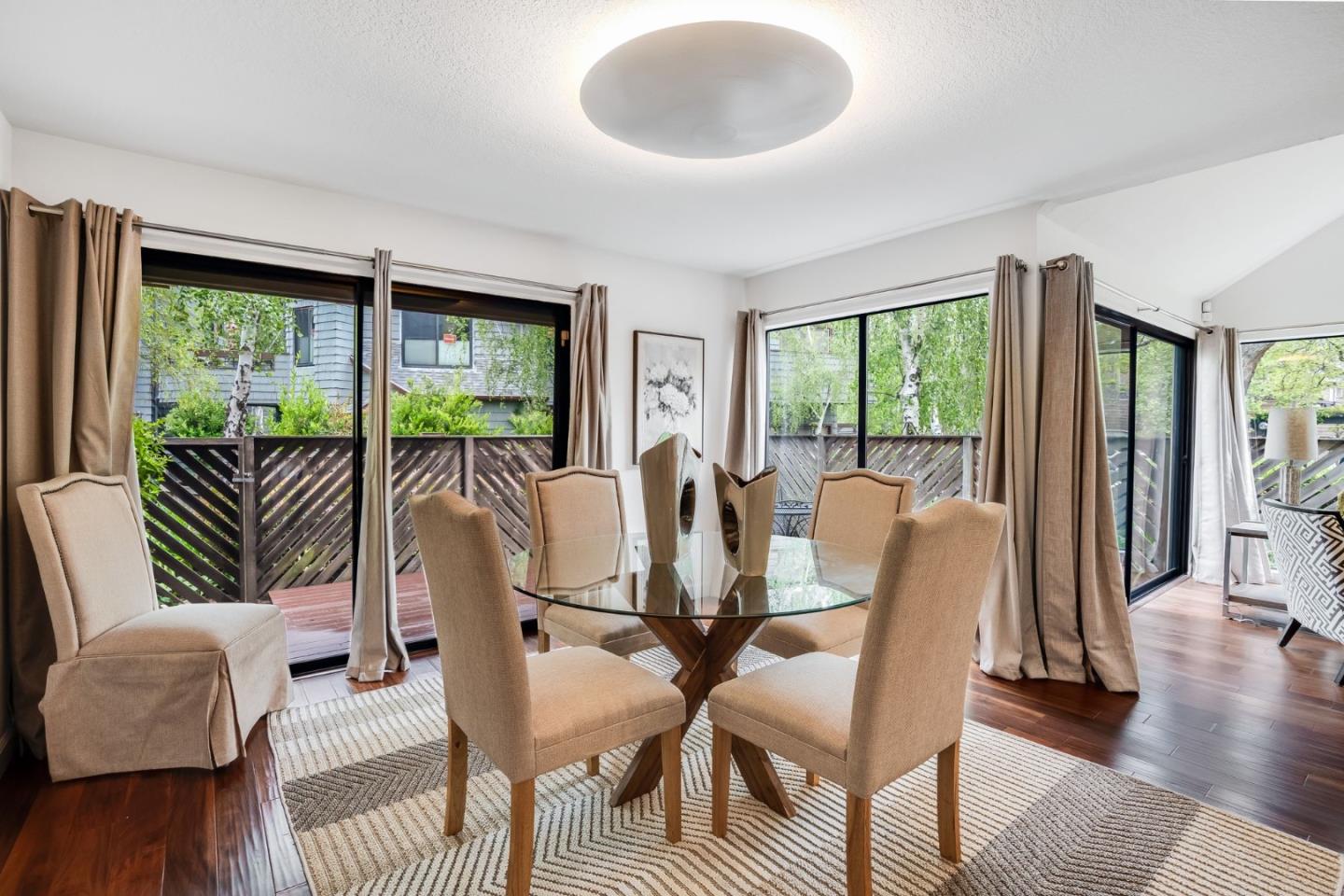 Detail Gallery Image 15 of 51 For 1172 Shoreline Dr, San Mateo,  CA 94404 - 3 Beds | 2/1 Baths